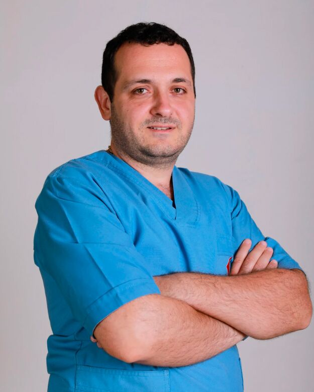 Γιατρός παρασιτολόγου Raul Loizou